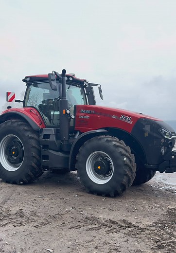Case IH Magnum 340: Potencia y Rendimiento Agrícola