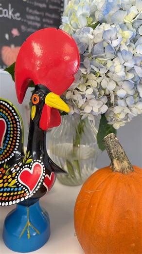 Stop by for your favorite Portuguese goodies #rhodeisland #pasteldenata #bakery | Colonial Bakery