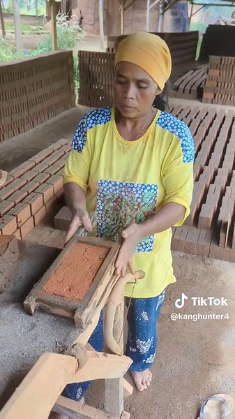 Bricklaying Techniques by a Woman