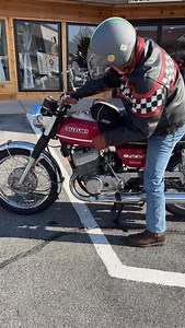 1.4K views · 2.6K reactions | 2stroke Sunday. What a pleasant sound. #motorcycle #bike #motorcyclelife #motorcyclelifestyle #motorbike #motolife #ride #bikelife #motorcycles #biker #suzuki #2stroke #motorcycleinn | Vish2RideMoto | Facebook