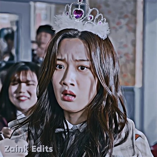 From invisible student to viral queen overnight 👸🏼 #truebeauty #kdrama