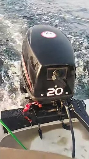 Test moteur hors-bord Hidea 20cv (20hp) 2T en Tunisie 1/2