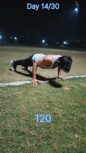 Day 14 of 200 pushups challenge 💪☠️#fitness #like #shorts #shortvideo