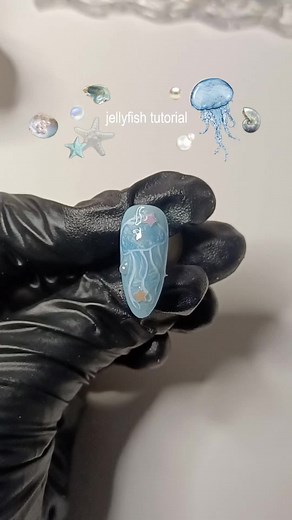 tutorial de la medusa!! en un storie de ig puse que me dijeran lo que quisieran saber sobre uñas para enseñarlo en un tutorial, este es el primero así que sería pt 1 ദ്ദി(ᵔᗜᵔ) espero les guste y se entienda, cualquier cosa me pueden preguntar en los comentarios!! #jellyfish #beginnernailartist #pressonnails #nailartist #nailart #jellyfishcore #nailtutorial #medusa #fyp #parati #naillineart #lineart #oceancore