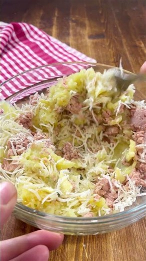 Baked Zucchini Stuffed with Tuna and Potatoes #warmflavorsfromthesouth