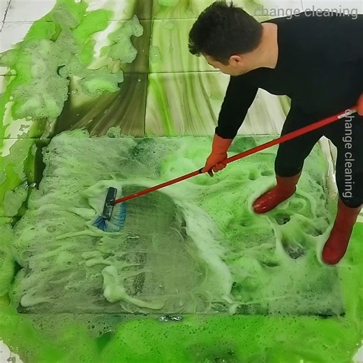 Oddly satisfying dirty carpet cleaning with green power | Change Cleaning
