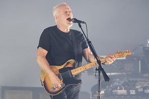 David Gilmour’s Best Solo Album Outside Pink Floyd Has Finally Been Ranked