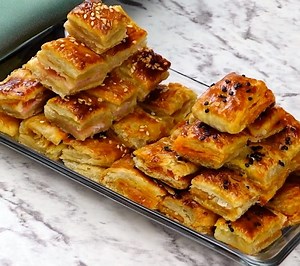 Puff Pastry Squares: perfect for an easy and quick appetizer