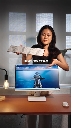 Unboxing the ASUS #V400 AiO (V440VA/V470VA) is a full workspace upgrade moment 💻✨ The 93% screen-to-body NanoEdge display pulls you right in with wide viewing angles and crisp clarity 🎨。 Powered by up to Intel® Core™ i7-13620H Processor 2.4 GHz (up to 4.9 GHz, 10 cores), it handles multitasking, creative edits and streaming with smooth performance ⚡. The sandstone white wireless keyboard and optical mouse look clean and modern, perfectly matching the minimalist design 🤍. A responsive multi-to