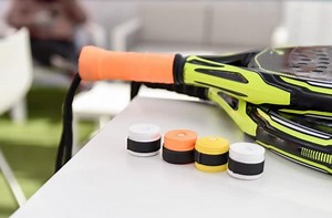 What Is a Padel Overgrip? When and How to Change It