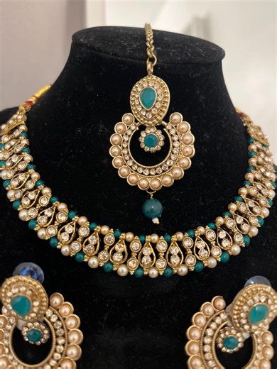 Green Beaded Indian Jewelry Set Necklace, Earrings & Tikka - Etsy