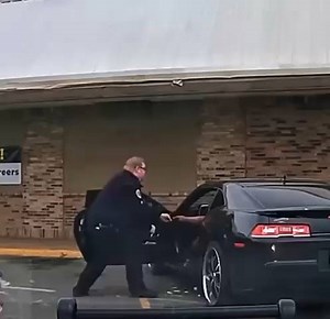 138K views · 556 reactions | Nashville Chaos: Shootout at Traffic Stop Leaves One Dead, Officer Wounded | Lora Reviews | Facebook