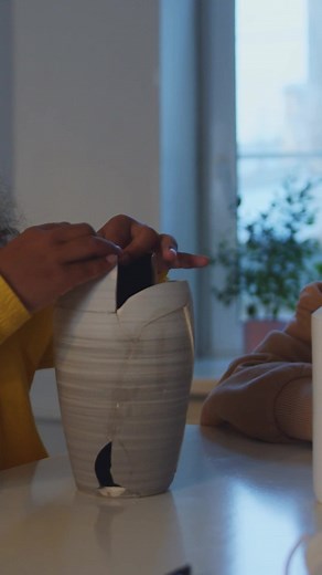 Bondic does it all! Tired of Glue? Want a cool 3D printer pen that bonds anything together on any surface in 4 seconds? Then look no further! Bondic is here, link in Bio. #Bondic #fixitfirst #3dprinter #3dprint #notaglue #liquidplastic #uvplastic
