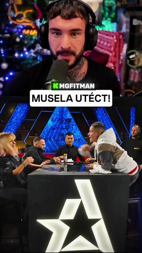 Sekurvity drzte ji!!!#mgfitman #clash