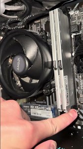 How To Remove And Insert RAM In A PC