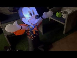 Gemmy Airblown Inflatable Mickey Mouse Showcase