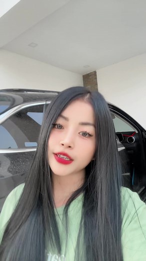 Li Ying CEO MOLEEZA នៅលើ TikTok