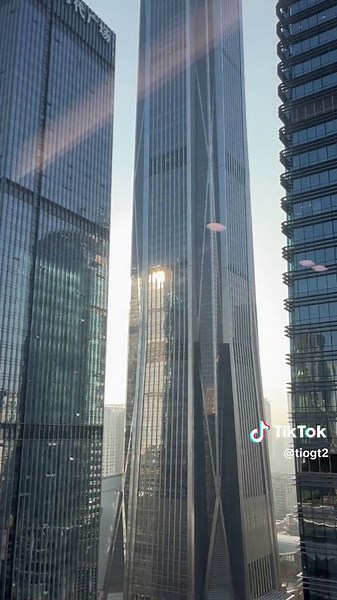 Exploring the Tallest Building in Shenzhen, China