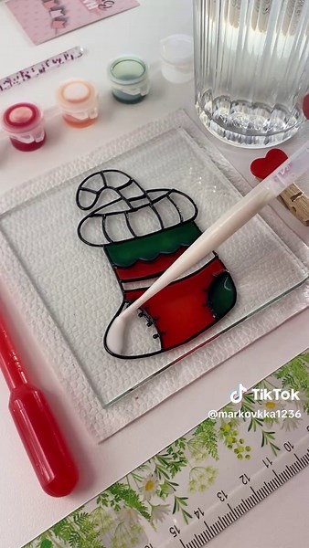 Stained Glass Art Techniques for Relaxation