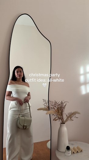 Stylish All-White Christmas Party Outfit Idea for Any Season