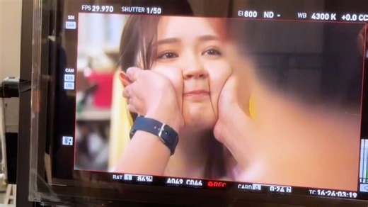 畑芽育 on Instagram: "はつみ、よく頑張った🥚 折り返し早すぎる！最後までお願いします！ #餅みてえだな"