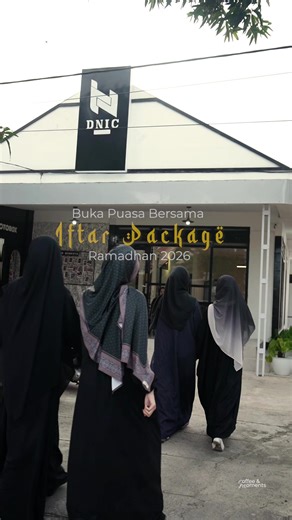 Ngabuburit santai sambil menunggu waktu berbuka puasa bareng bestie, pasangan dan keluarga di Dnic Cafe & Studio 😊 Sekarang makin seru karena tersedia photobox & studio buat abadikan momen Ramadhan kamu 📸✨ Tempat nyaman, estetik dan tersedia menu paket Iftar lengkap😊 📲 Booking paket iftar sekarang: 6285166558627 #Ngabuburit #Bukber #dnic #dnicproject #coffeeandmoments