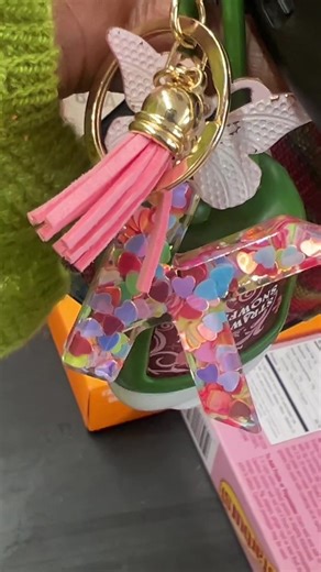 Perfect accessories for a Kween