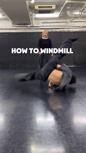 ASUKA on Instagram: "The easy way to learn 【WINDMILL】 ウインドミルチャレンジ🔥 @hinano_7 × @bboy_asuka Everybody can do this skill 🔥 What do you think?🤔 Lectured by @bboy_asuka If you can master it, let me know in the comments😉 ↓↓↓↓ #dance #breaking #breakdance #bboy #powermove #powermoves #acrobatics #tricking #parkour #gymnastics #movement #capoeira#contemporary#contemporarydance#floor#floorwork#freestyle #ブレイキン #超人"