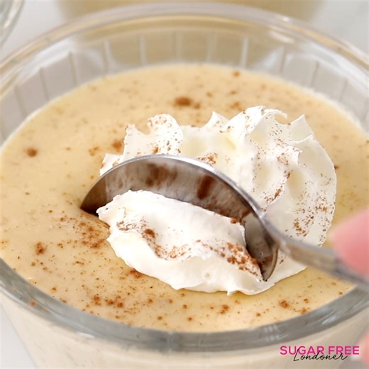 My keto banana pudding contains real banana and no fake extracts! | Sugar Free Londoner - Low Carb Recipes