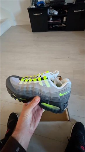 ABSOLUTELY BEAUTIFUL! NIKE AIR MAX 95 NEON #nike #airmax #airmax95