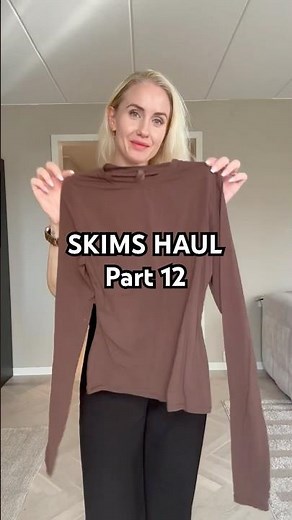 SKIMS HAUL | Fits everybody long sleeve t-shirt 🤎 #skims #skimshaul #bodysuit #momlife #outfit