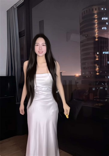 Từ mới hôm nay là gì? | avengers logo