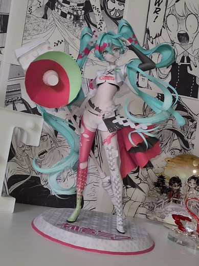 Btt it's actually paper ;P My telegram channel: utatapaper #paper #papercraft #vocaloid #hatsunemiku #miku