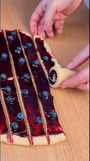 Blueberry Lemon Rolls