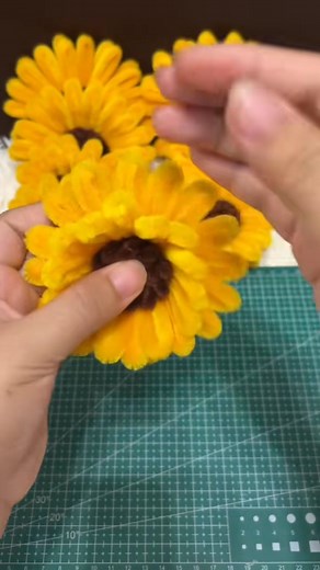 74K views · 792 reactions | Sunflower Tutorial  | Crochet Creation | Facebook