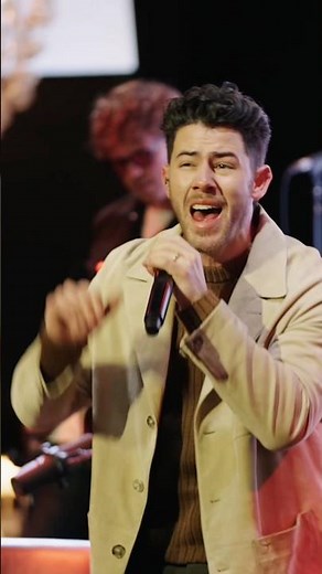 Nick Jonas Performs Levels 10 Years Later