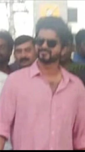 𝘼𝙡𝙞𝙚𝙣 𝙭 on Instagram: "Riyal lyp sucks frens 😔 . . . #mastervijay #tamilmemepage #thalapathyvijay #tamilinstagram #tamildankmemes"