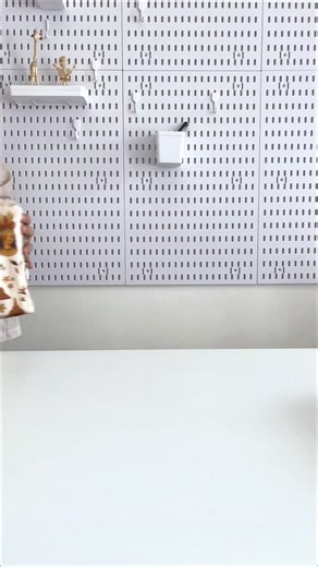 McBlush Merchandise Service - Corporate Souvenir - Customizable on Instagram: "OMG, belum pernah sepuas ini sama suvenir acara seminar kantor! ☑️ Multifungsi untuk nge-gym, travelling, hingga perjalanan dinas. ☑️ Acara kantor jadi lebih dinantikan dan diingat ☑️ FREE custom deboss/print logo untuk MOQ 50 pcs, pertanda identitas pengirim ☑️ FREE peminjaman sampel produk dan katalog. Segera hubungi McBlush untuk pesan suvenir acara paling oke bagi corporate events kamu! - In frame: Archivelago Fol