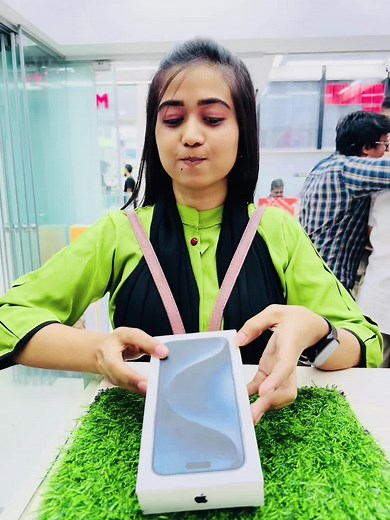 Alhamdulillah iphon 15 pro max Dan 🥰🌸#tiktok #trending #foryou #bangladesh #onthisday #fypシ #tutorial #viralvideo #viral #bdtiktokofficial🇧🇩 #foryoupage #romantic #song