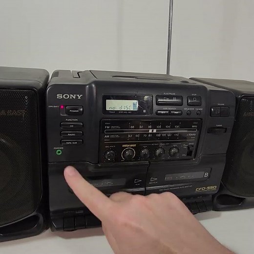 Sony CFD-550 Boombox Radio CD Player Dual Cassette PARTS or REPAIR Needs Belts