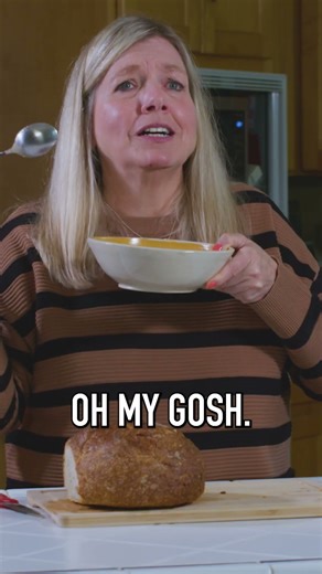 This Vegan Broccoli Cheddar Soup Melts Fat (You Won’t Miss Dairy!)