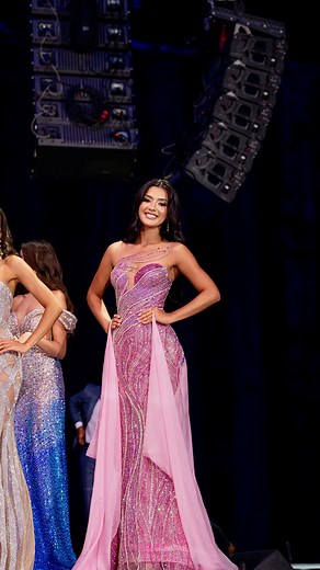 6K views · 681 reactions | Como una orquídea Chairense… Cada detalle fue creado con el corazón, y no puedo estar más feliz con el resultado. Gracias a mi diseñador Diego Fernando Marín Mendoza por transformar una inspiración en una obra que me hizo sentir segura y hermosa. 勺 | Laura Alvarez Ruiz | Facebook