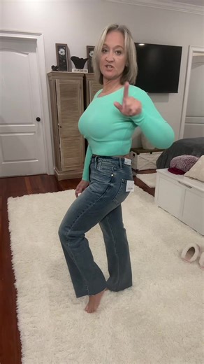 Great jeans with raw ham they stretch perfectly hold you in and all the right places they feel great true to size. @H&Z Jeans Shop