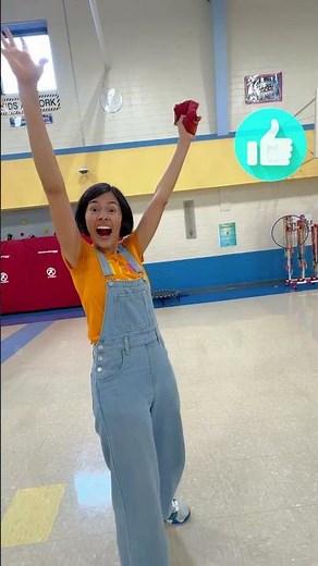 Can she make the shot? 🔴 Punt and precision 🎯 #123andres #kidsvideo