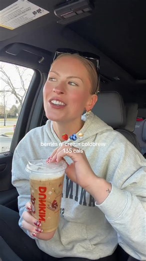 Dunkin berries n’ cream coldbrew only (135 cals) 🍓🫐🍨 use ‘SAM99’ or ‘SAM3’ to save with WeightCare. Here’s how to order: Medium cold brew with sweet cold foam, extra ice, 1 pump cream, 2 shots sugarfree raspberry, 2 shots sugarfree blueberry, and 2 stevia. @weightcare_ #dunkin #icedcoffee #weightcarepartner #fastfood #order | Samantha Milton