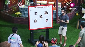 Yeh captaincy task nahi hai asaan. Fights, arguments aur footage ka hai sawaal 🔥 Watch this episode of #BiggBossOTT2 tonight at 9pm, streaming free on JioCinema #BBOTT2 #BBOTT2onJioCinema Salman Khan Manisha Rani Jiyaa Shankar. #JadHadid #FalaqNaaz #BebikaDhurve Avinash Sachdev Fukra Insaan Pooja Bhatt #AashikaBhatia Elvish Yadav #AbhishekMalhan #FukraInsaan #ElvishYadav | Voot Select