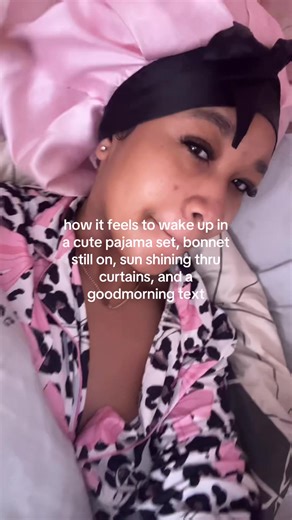 Waking Up in Style: A Cozy Morning Routine