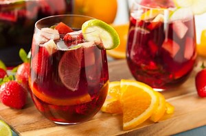 Virgin Sangria Recipe and 25 Summer Mocktails to Make