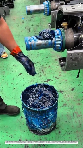 Roller Bearing Lubrication: How Grease Transforms a Dry Shaft for Protection