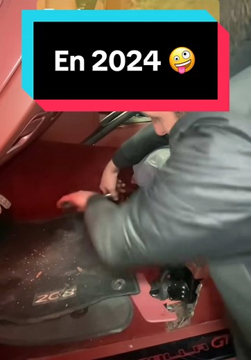 Remplacement batterie Peugeot 208 : Guide étape par étape